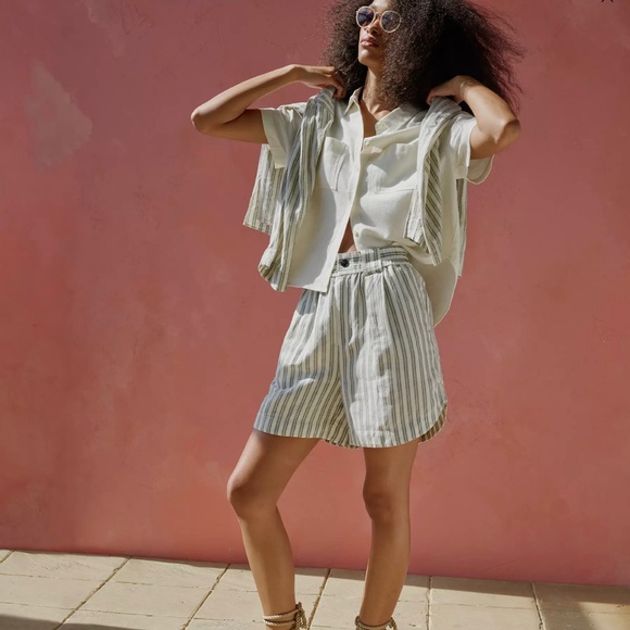Madewell Pants - Madewell Linen blend striped shorts